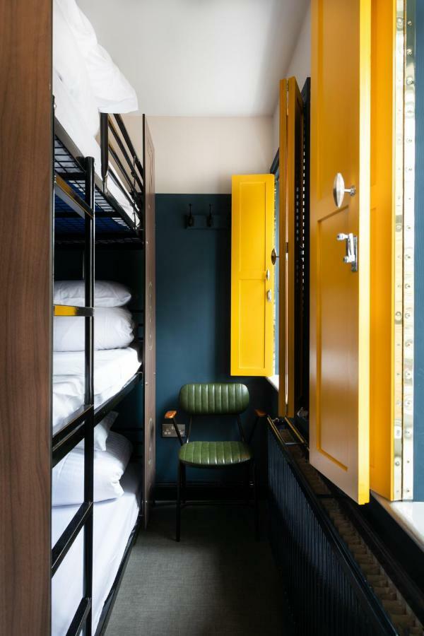 Bed 9-Bed Mixed Dormitory Room
