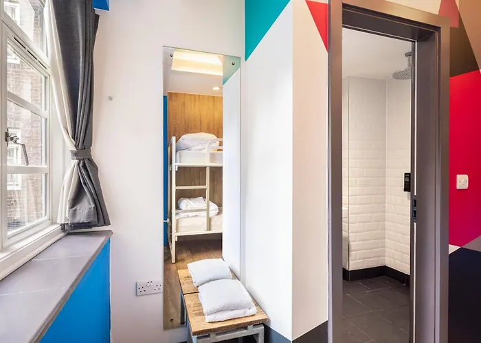 Hostel Generator London